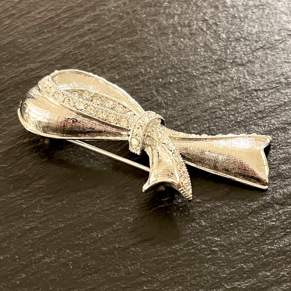 Silvertone Ribbon Rhinestone Accent Brooch - Picture 3 of 9